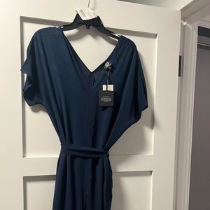 Women’s crepe dress navy new!